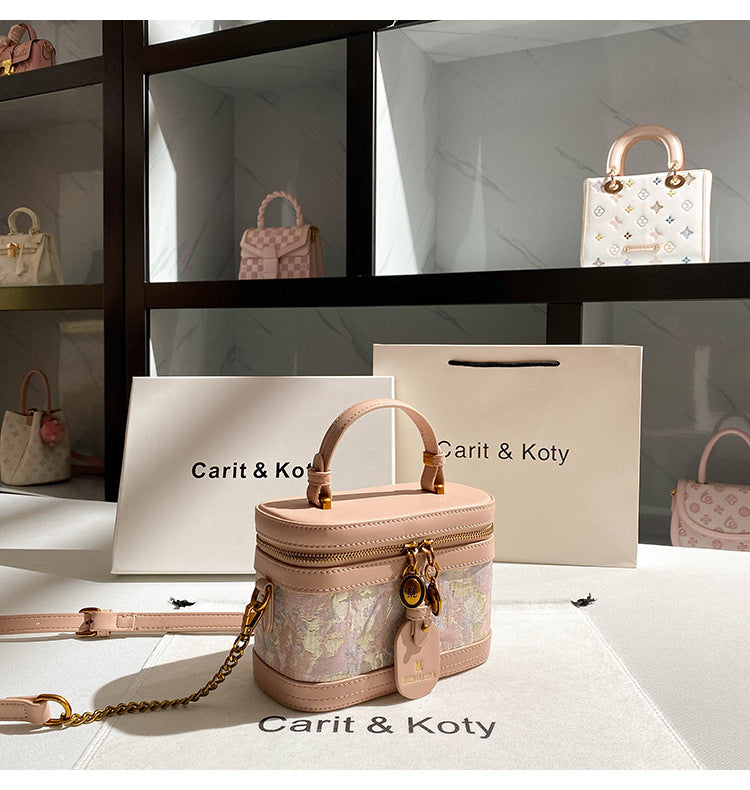 c589987e-b585-4372-9a62-d0c90a2863de
